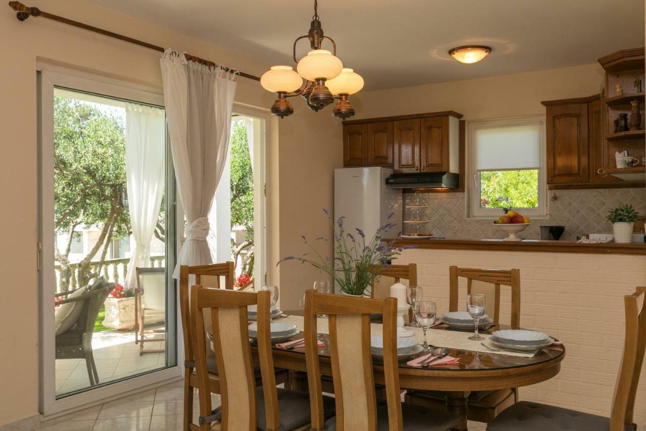 Villa Bosko Kaštela Екстериор снимка